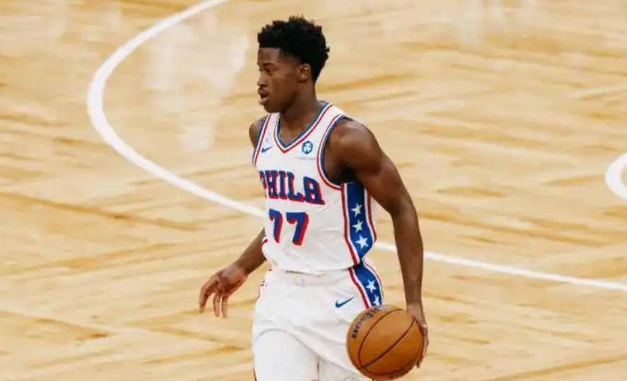 欧宝体育ob官网-底特律活塞训练开放日，今晚复出首秀引欢呼，NBA季后赛在即，心理建设被强调