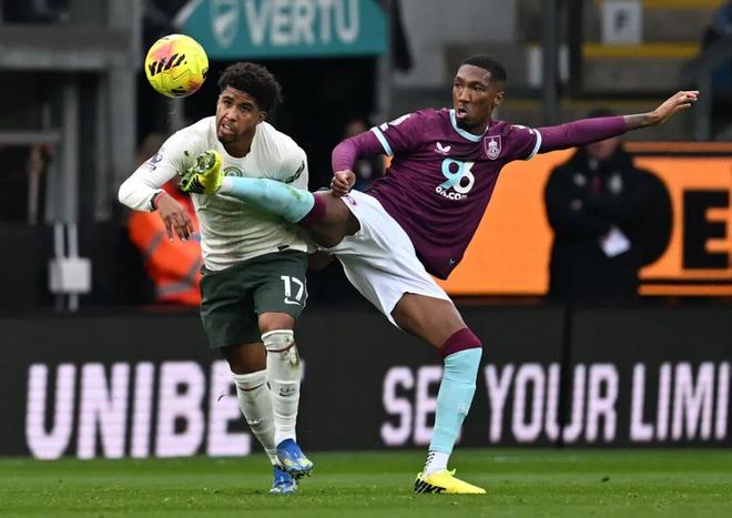 欧宝体育入口-国际比赛日体能课后，切尔西篮板制胜备战法甲，话题不断，赛程密集仍需轮换