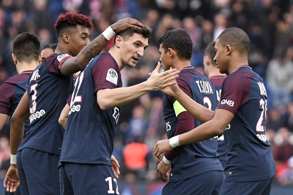 今晚法甲焦点战，阿斯顿维拉单刀错失，震撼外界，年轻球员得到机会